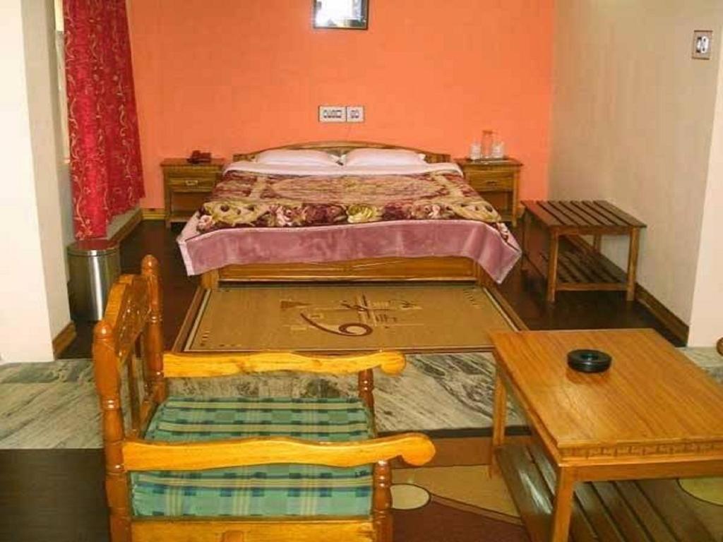Hotel Kasturi Palace Darjeeling - Excellent Service Recommended Rom bilde
